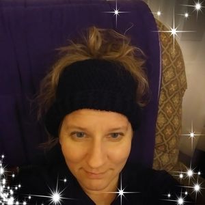 Meet your Posher, Crystal